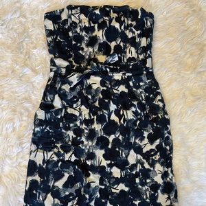 Banana Republic strapless dress with pockets